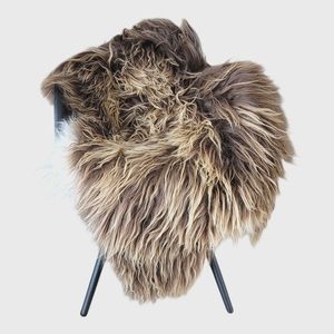 Blondie Brown with White Edges 53" x 32"